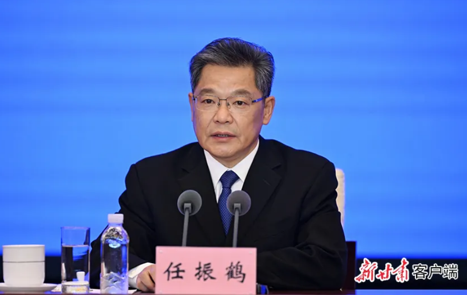 KOK体育登录入口-甘肃省长为来自甘肃的“00后”新科斯诺克世锦赛冠军吴宜泽点赞
